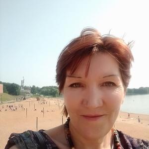Девушки в Тесово-Нетыльском: Лариса Кириченко, 55 - ищет парня из Тесово-Нетыльского
