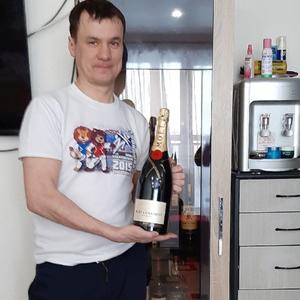 Парни в Челябинске: Эдик Муллагалиев, 44 - ищет девушку из Челябинска
