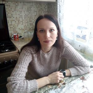 Девушки в Саратове: Ольга, 41 - ищет парня из Саратова
