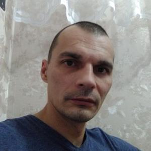 Парни в Нижневартовске: Руслан, 46 - ищет девушку из Нижневартовска