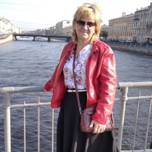 Вера, 61 год, Санкт-Петербург