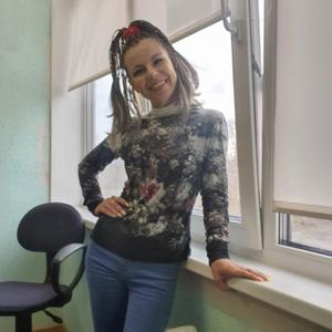 Девушки в Омске: Алевтина, 46 - ищет парня из Омска