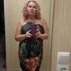 Девушки в Тольятти: Наташа, 45 - ищет парня из Тольятти