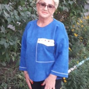 Девушки в Челябинске: Натали, 63 - ищет парня из Челябинска