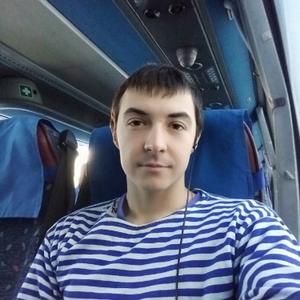 Парни в Ханты-Мансийске: Алексей, 26 - ищет девушку из Ханты-Мансийска