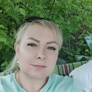 Девушки в Новокузнецке: Валерия, 43 - ищет парня из Новокузнецка