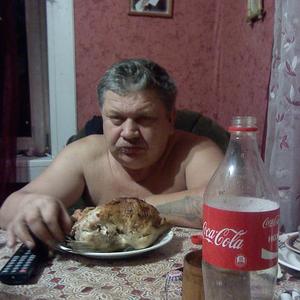 Вячеслав, 68 лет, Санкт-Петербург