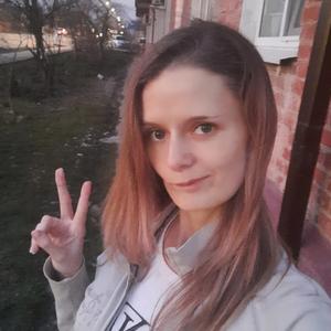 Девушки в Крымске: Нина, 30 - ищет парня из Крымска