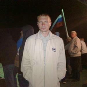 Парни в Бийске: Владимир, 44 - ищет девушку из Бийска