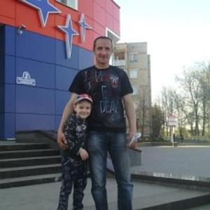 Парни в Гагарине: Сергей, 44 - ищет девушку из Гагарина