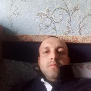 Парни в Гатчине: Фёдор, 36 - ищет девушку из Гатчины