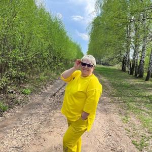 Девушки в Нижний Новгороде: Елена, 57 - ищет парня из Нижний Новгорода
