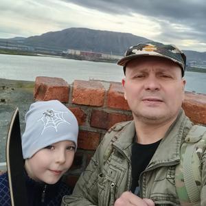 Виктор, 56 лет, Норильск