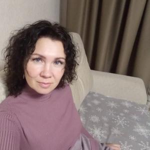 Девушки в Сыктывкаре: Светлана, 41 - ищет парня из Сыктывкара
