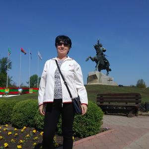 Девушки в Пскове: Валентина, 66 - ищет парня из Пскова