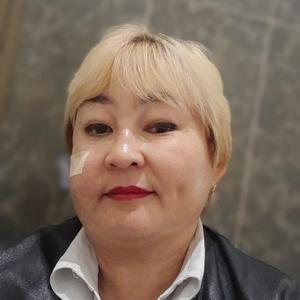 Девушки в Астана: Динара, 48 - ищет парня из Астана