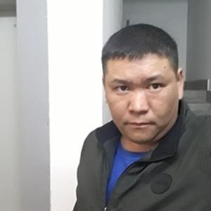 Парни в Абакане: Егор, 37 - ищет девушку из Абакана