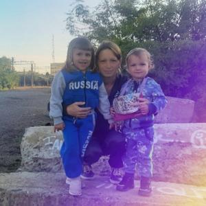 Девушки в Комсомольске-На-Амуре: Антонина, 27 - ищет парня из Комсомольска-На-Амуре