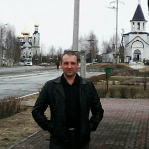 Валерий, 46 лет, Сургут