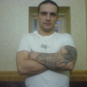 Парни в Череповце: Сергей Петров, 44 - ищет девушку из Череповца