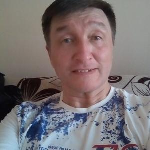 Газиз, 64 года, Омск