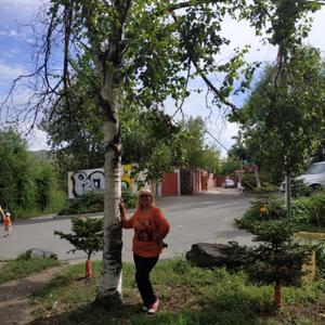 Девушки в Владивостоке: Инна Иванова, 51 - ищет парня из Владивостока