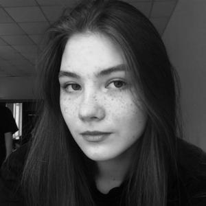Девушки в Омске: Алина, 20 - ищет парня из Омска
