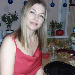 Девушки в Вологде: Надежда, 48 - ищет парня из Вологды