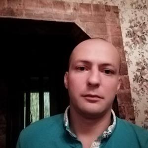 Парни в Волгодонске: Кирилл, 33 - ищет девушку из Волгодонска