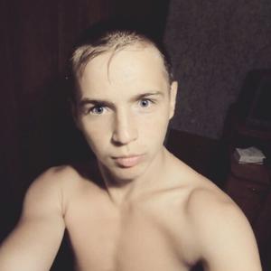 Парни в Каменск-Уральский: Emil, 25 - ищет девушку из Каменск-Уральский