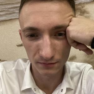 Парни в Крымске: Александр, 25 - ищет девушку из Крымска