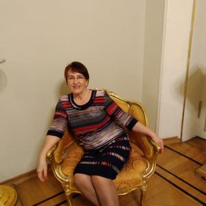 Светлана, 68 лет, Москва