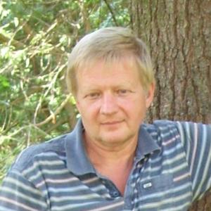 Леонид Светцов, 68 лет, Казань