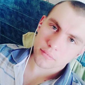Виталий, 23 года, Тюмень
