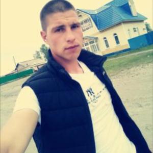 Парни в Томске: Александр, 26 - ищет девушку из Томска