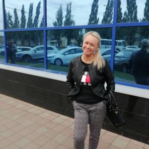 Девушки в Кемерово: Оксана, 41 - ищет парня из Кемерово