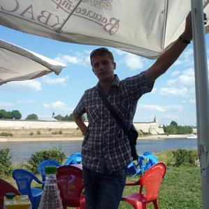 Парни в Пскове: Петр, 34 - ищет девушку из Пскова