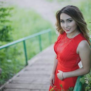 Девушки в Казани (Татарстан): Карина, 24 - ищет парня из Казани (Татарстан)