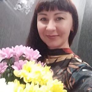 Девушки в Вилючинске: Анна, 46 - ищет парня из Вилючинска