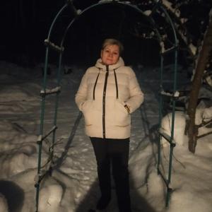 Девушки в Приозерске: Татьяна, 56 - ищет парня из Приозерска