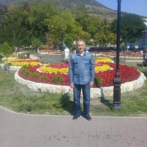 Парни в Пятигорске: Саша, 60 - ищет девушку из Пятигорска