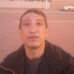 Парни в Казани (Татарстан): Рустам, 33 - ищет девушку из Казани (Татарстан)