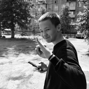 Парни в Бийске: Александр, 19 - ищет девушку из Бийска