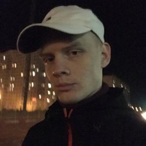 Парни в Серпухове: Илья, 23 - ищет девушку из Серпухова
