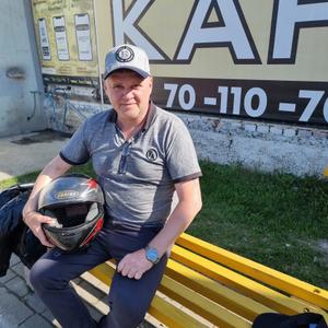 Парни в Челябинске: Александр, 45 - ищет девушку из Челябинска