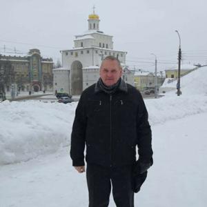 Парни в Ессентуках: Виктор, 51 - ищет девушку из Ессентуков