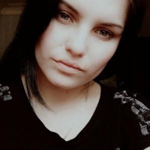 Девушки в Новочебоксарске: Кристина, 26 - ищет парня из Новочебоксарска