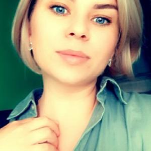 Девушки в Владивостоке: Кристина, 32 - ищет парня из Владивостока