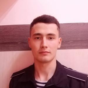 Парни в Омске: Алексей Голиков, 25 - ищет девушку из Омска
