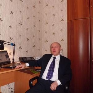 Геннадий, 72 года, Москва